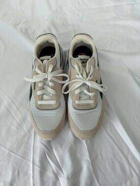 Reebok Retro Sneakers